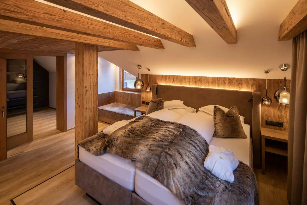 Superior Hotel Post Ischgl 4*,